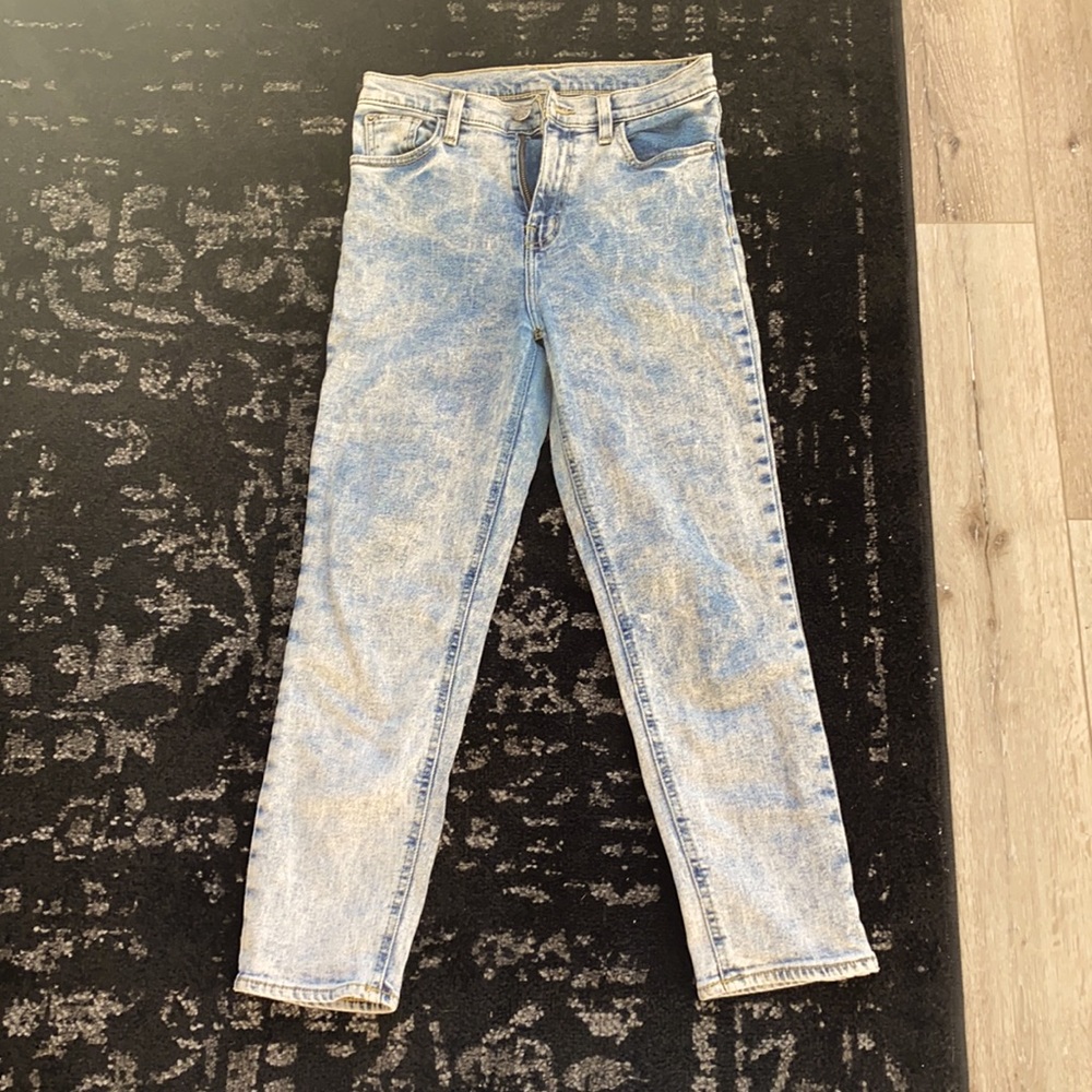 Acid Washed high waisted jeans ankle cropped 26W